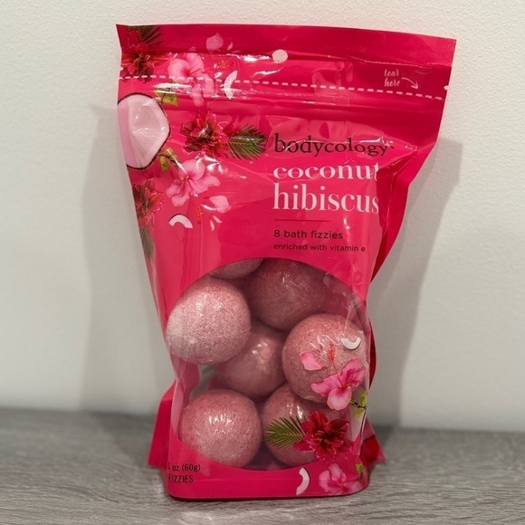 Bodycology Coconut Hibiscus 8 Bath Bombs - Picture 1 of 2